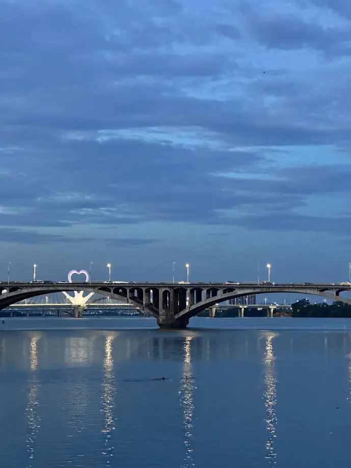 山区学生使用缩小学院下载